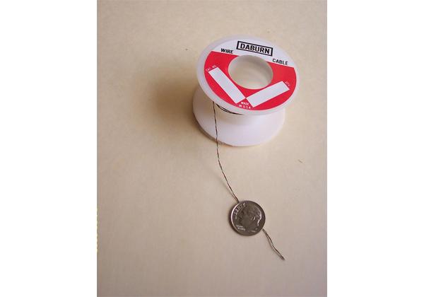 #2451 Микроминиатюрный соединительный провод DAFLON с покрытием PTFE (250&deg;C, 300 В)