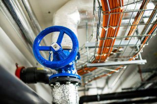 Промышленная связь меняет сетевую инфраструктуру: Ethernet, открытые протоколы и кибербезопасность — ключевые тренды
